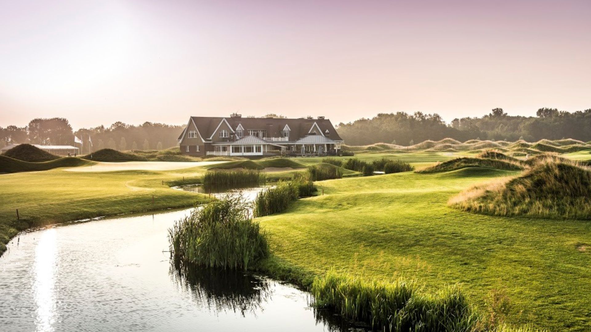 Top golfbaan 'The Dutch' besteedt schoonmaak uit aan Effektief!